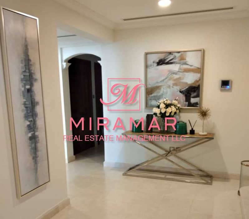 13 FULLY FURNISHED | LUXURY 5B+MAIDS VILLA WITH PRIVATE GARDEN | BEST LOCATION