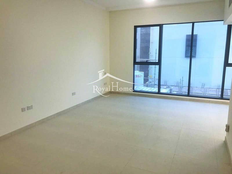 4 Spacious Studio | Excellent Flooring | Available