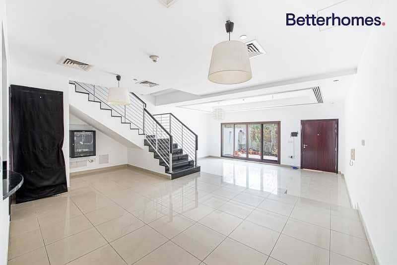 Bright And Spacious 4 Bed Villa | Vacant Now