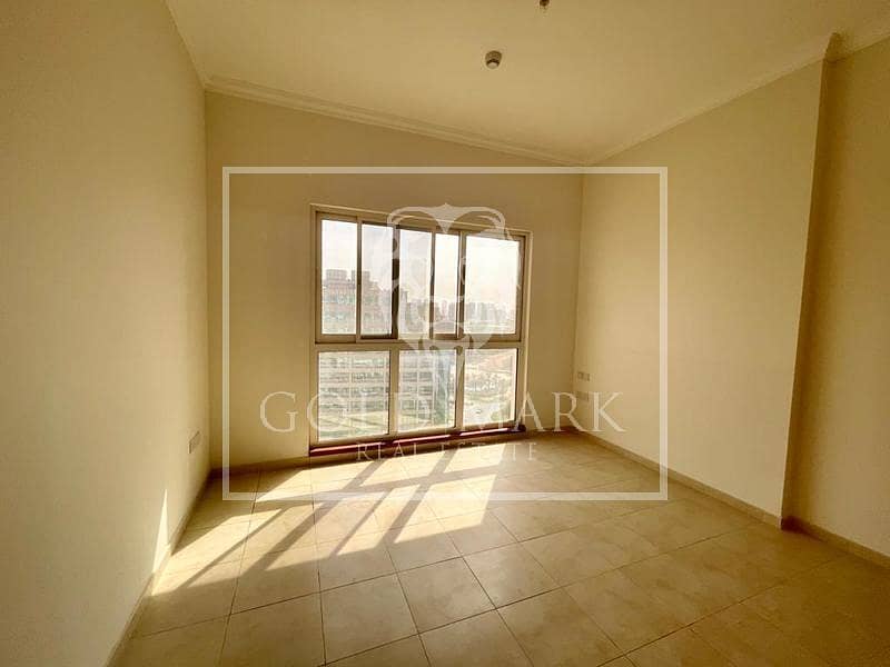7 Unfurnished Apartment | Full canal view |  Vacant