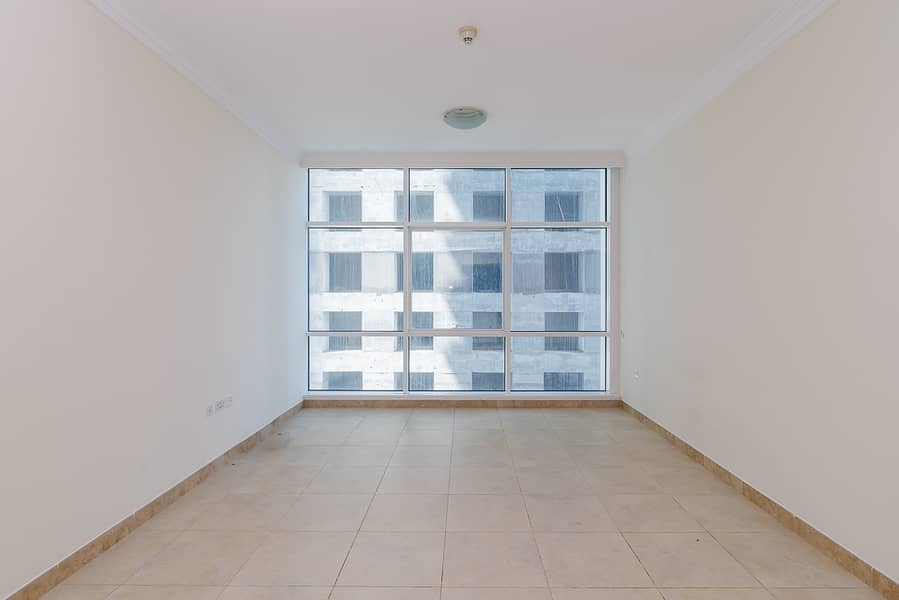 Huge and Bright 1 Bedroom for Rent at 52k I MAG218