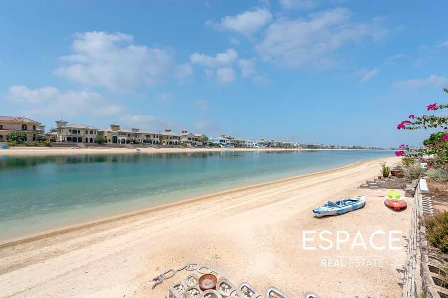 Elgantly Furnished | Atrium Entry | 6BR Plus Maids Villa Elgantly Furnished | Atrium Entry | 6BR Plus Maids Villa