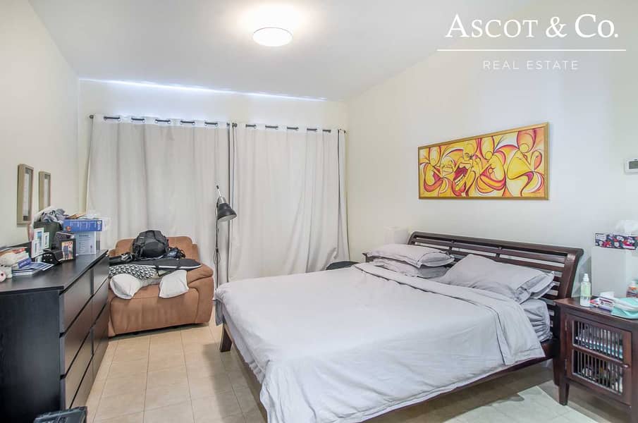 6 Exclusive 2 Bed | Beautifully Landscaped