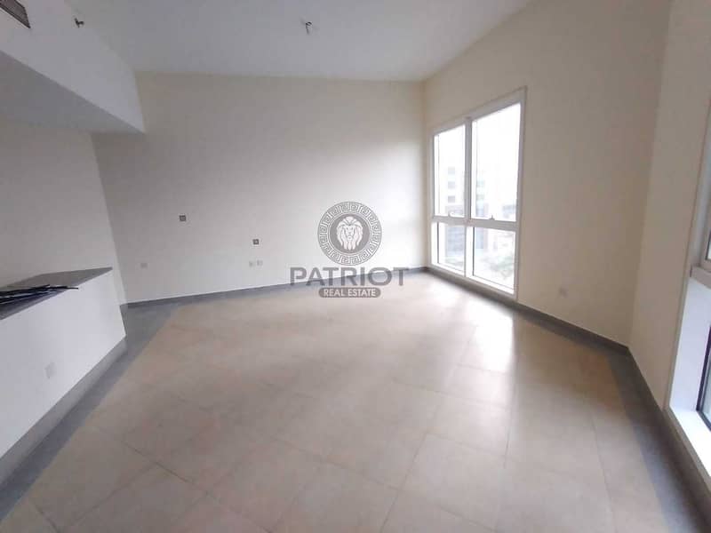 Beautiful Studio l Chiller Free l 2 min walk to metro Beautiful Studio l Chiller Free l 2 min walk to metro