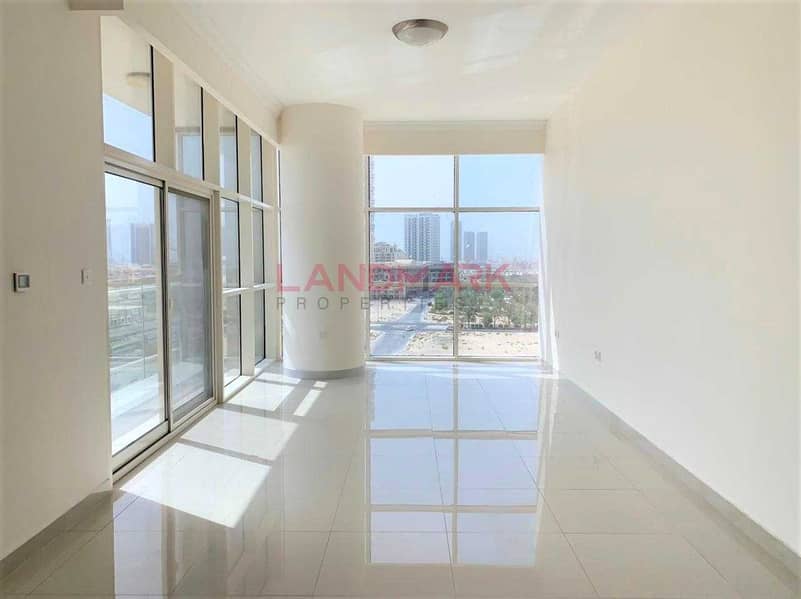 Golf Course View | Modern 2BR | With Balcony