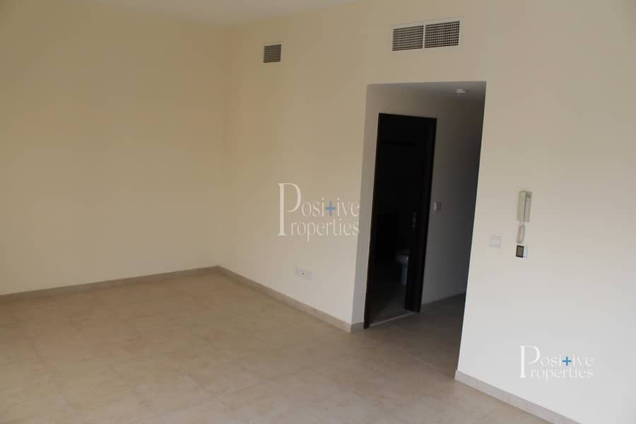 Vacant |1 Bedroom | Closed Kitchen | Ready to Move Vacant |1 Bedroom | Closed Kitchen | Ready to Move