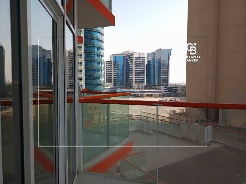 16 Brand New Bright with Pool Facing 1 Bed Apartment