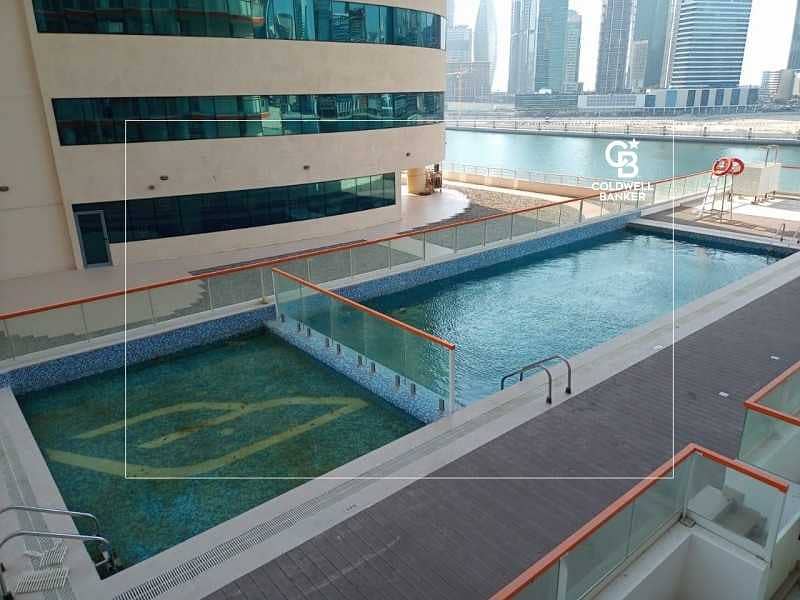 18 Brand New Bright with Pool Facing 1 Bed Apartment
