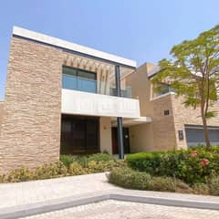 4 Bed+Maid Villa / Brand New / Pool Garden