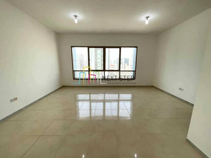 Huge 3 Bedroom plus Maidsroom & Laundry Room Huge 3 Bedroom plus Maidsroom & Laundry Room
