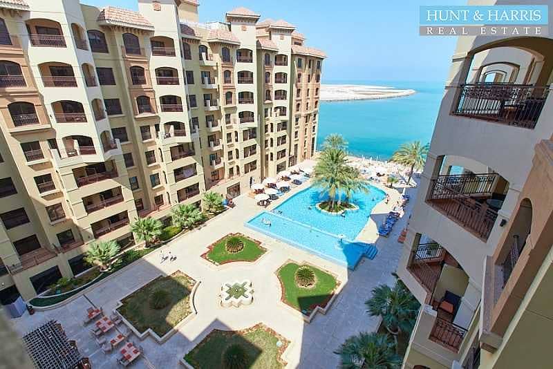 22 5* Hotel Apartment with Sea Views - Amazing location