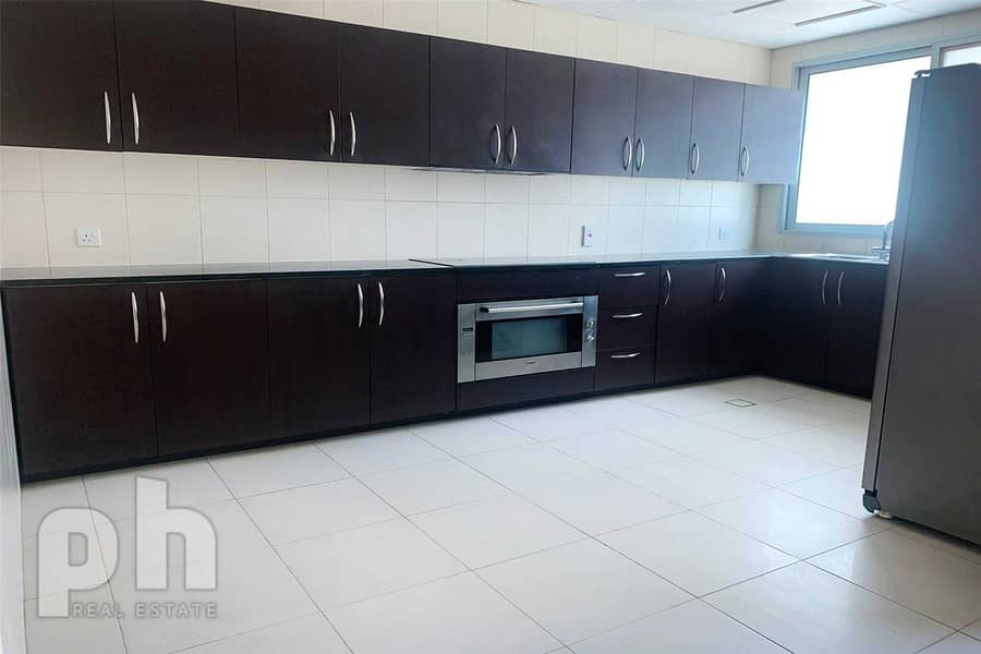 3 Spacious Layout | Villa | Chiller Free |