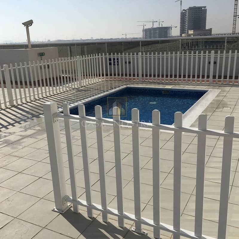 10 Modern Spacious 2BR with Balcony Chiller Free