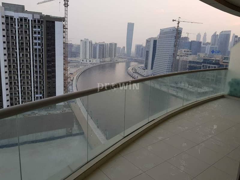 4 Spacious 1 bed with canal view | Business Bay !!!