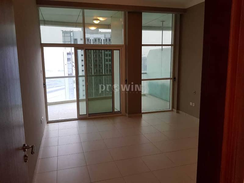6 Spacious 1 bed with canal view | Business Bay !!!