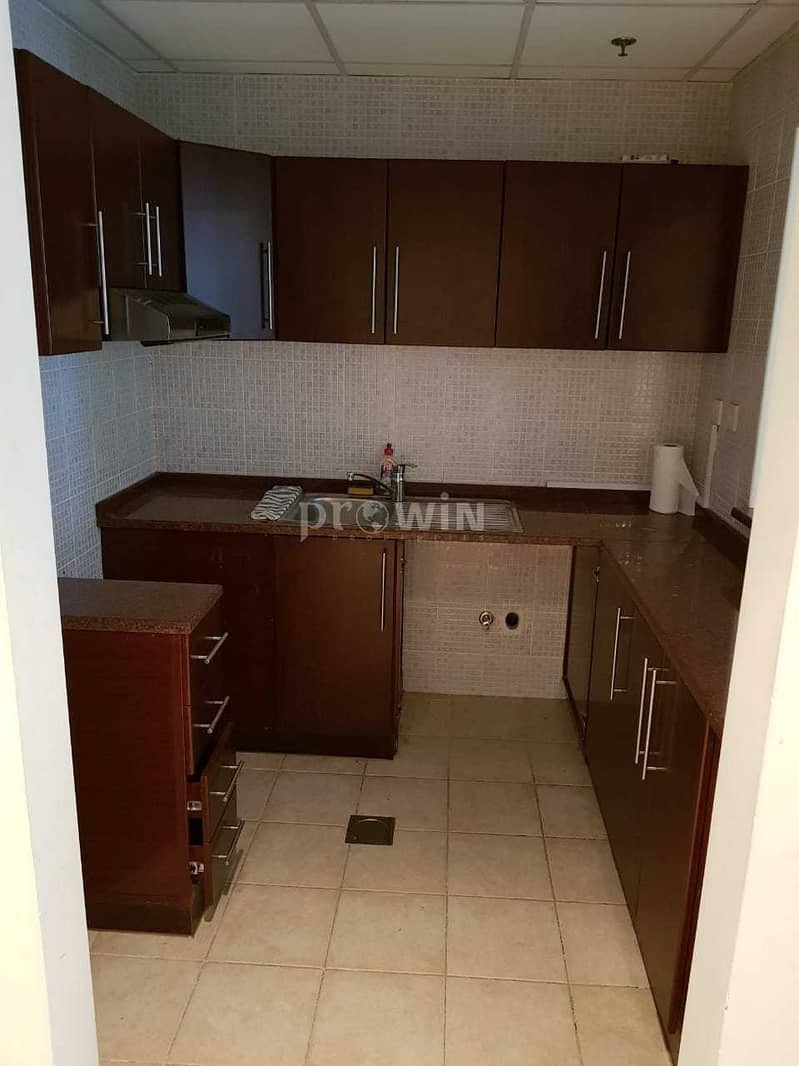 7 Spacious 1 bed with canal view | Business Bay !!!