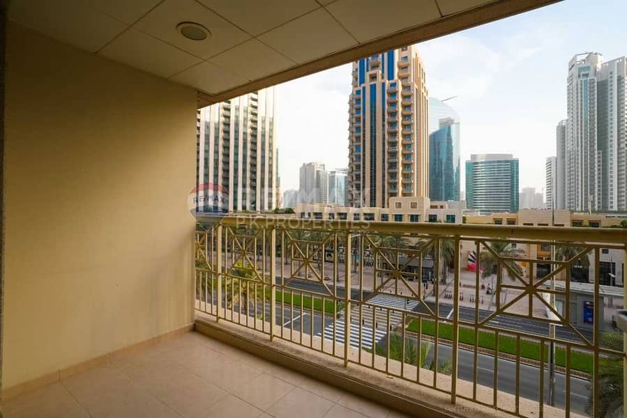 21 Spacious 3br Duplex in the Heart of Dubai