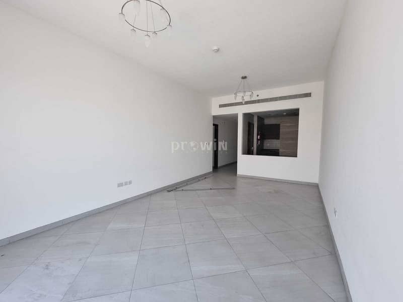 Very Beautiful 1 Br Apt | Large Layout |Great Amenities | Call Now !!! Very Beautiful 1 Br Apt | Large Layout |Great Amenities | Call Now !!!