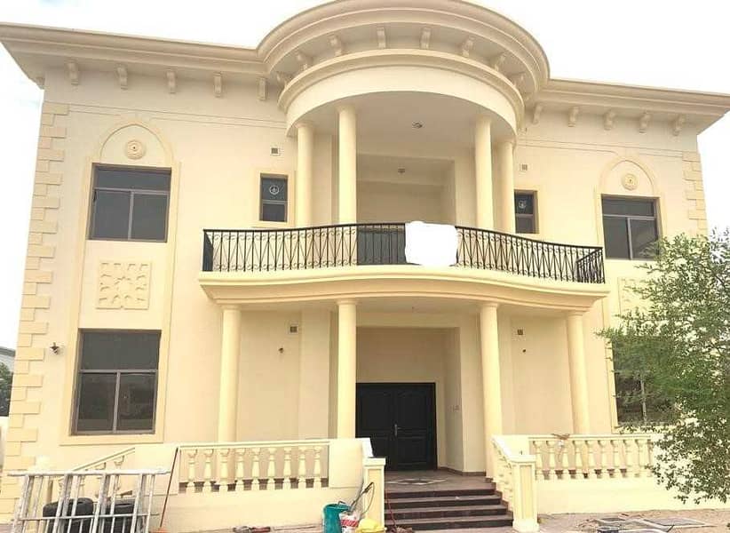very nice villa for rent in AL WARQAA 4 bed room  well maintained ready to move