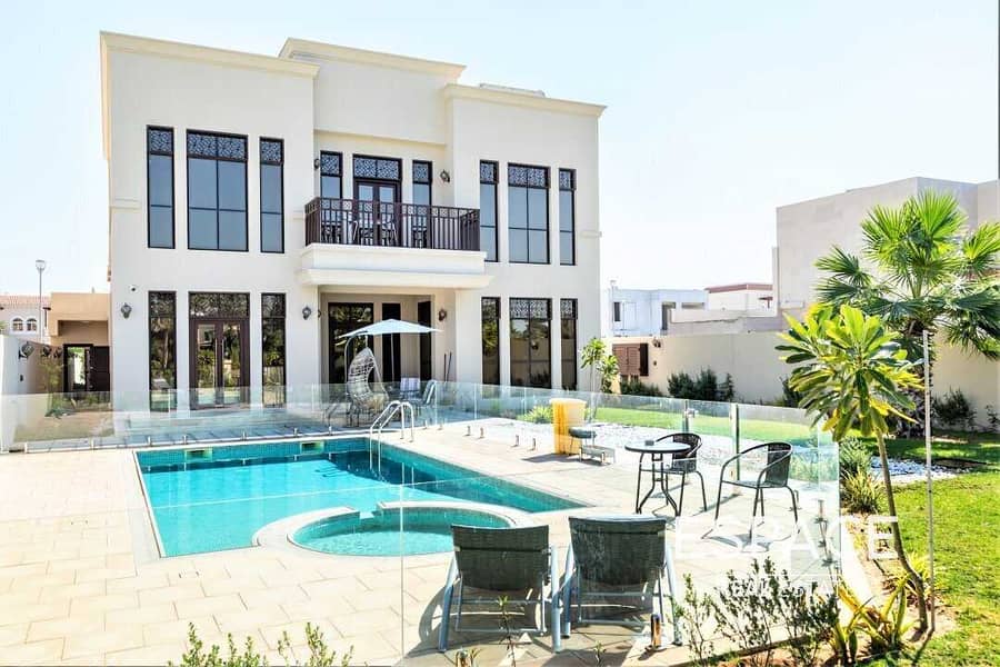 Custom Built | Lake Facing | Single Row 4 Beds Custom Built | Lake Facing | Single Row 4 Beds