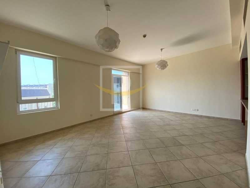 4 Top Floor | Ready to Move in |Viewing Possible | HVIP