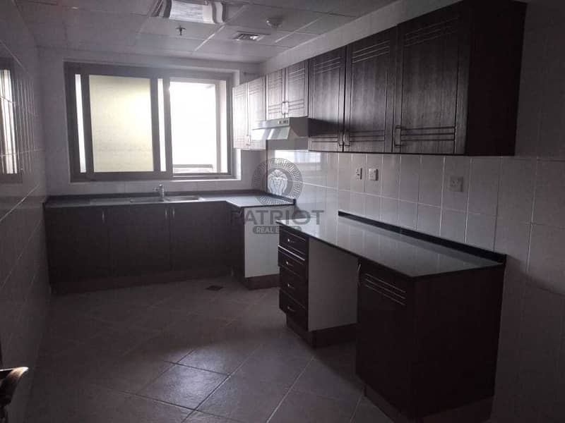 6 Affordable 2 BHK l Close to Metro l Well Maintained