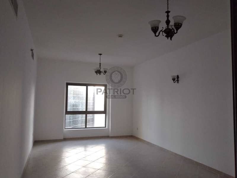 10 Affordable 2 BHK l Close to Metro l Well Maintained