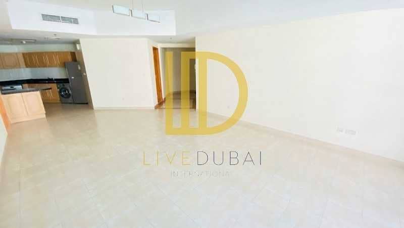 Direct Access to Marina Walk | Equipped Kitchen HL