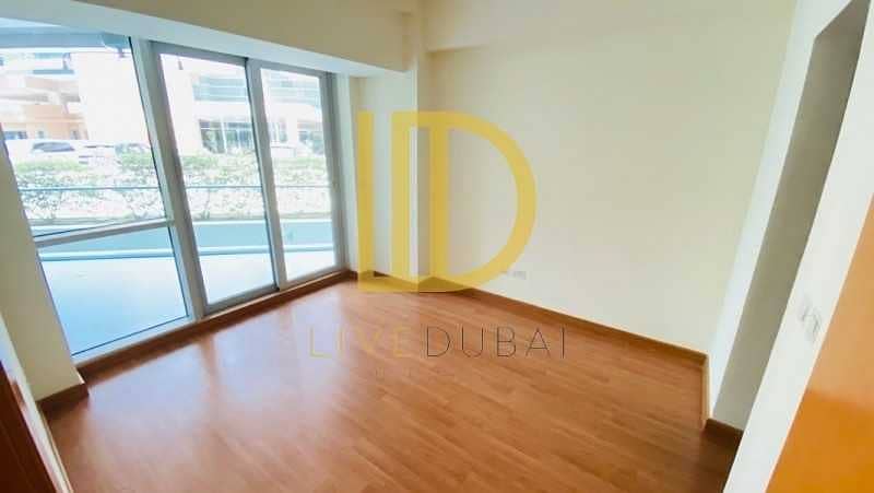 11 Direct Access to Marina Walk | Equipped Kitchen HL