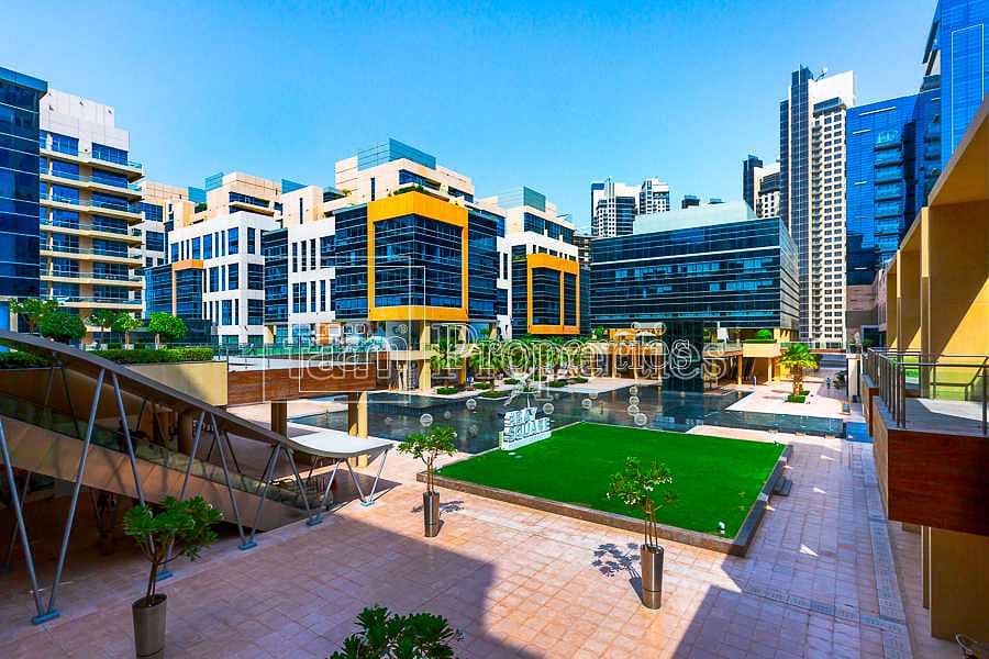 Full Floor | 51 Car Parks | Premium Finishes Full Floor | 51 Car Parks | Premium Finishes