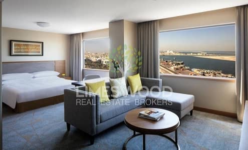 شقة فندقية  للايجار في ديرة، دبي - شقة فندقية في كورنيش ديرة ديرة 85000 درهم - 5175471