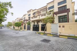 Stunning 5 Bedroom Villa in Hills with Private Pool