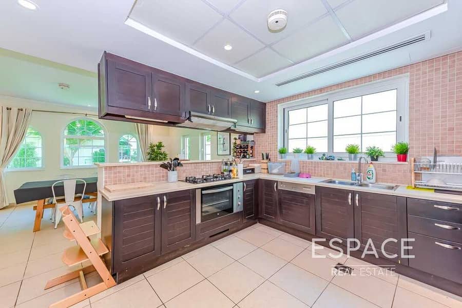 5 Beautiful Central Location | 3 Bedrooms plus Maids | Legacy