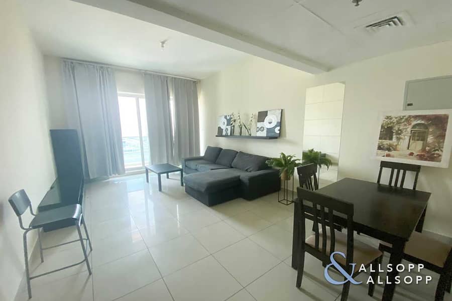 2 Fully Furnished | 1 Bed Low Floor | Vacant