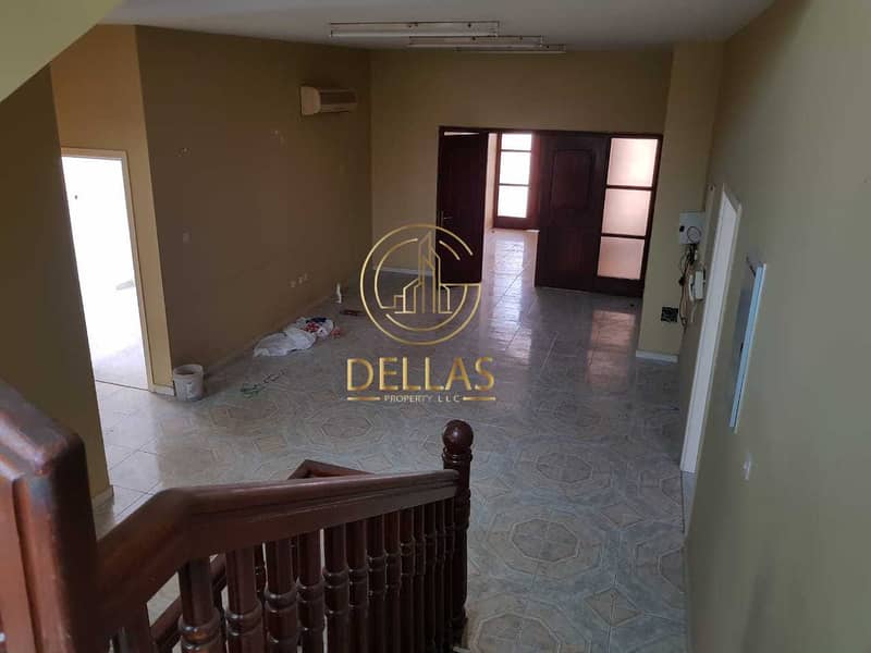 4 Villa in Abu Dhabi - Al Mushrif