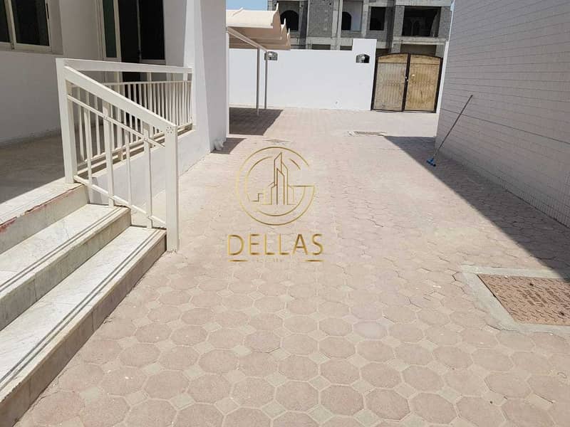 7 Villa in Abu Dhabi - Al Mushrif