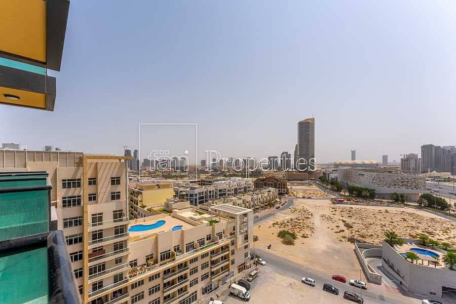 17 Exclusive Unit|Fully Furnished|Modern Layout|Ready