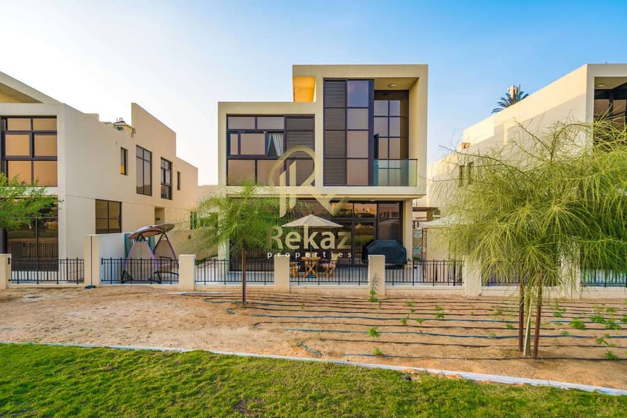 Best community in Dubai / 4 Bedrooms villa/ Brand new