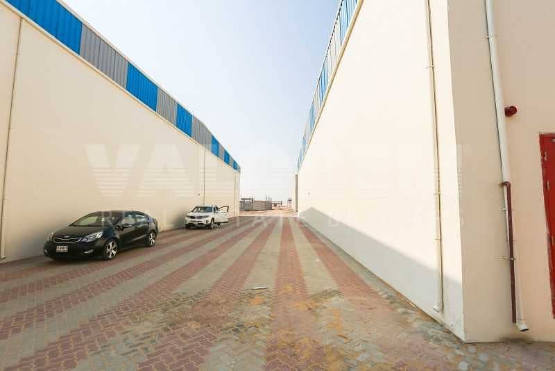 13 120Kw Electric Power Brand New Warehouse for rent in UAQ