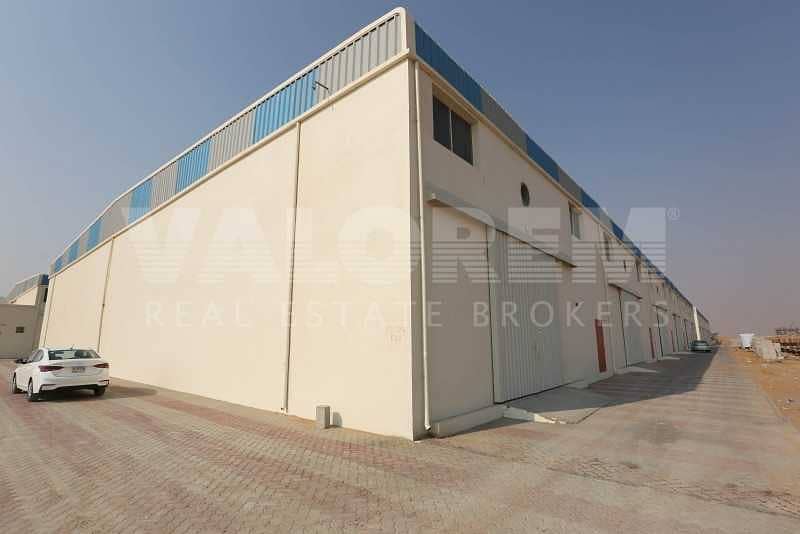 17 Brand New 300Kw Connected Power Warehouse for rent in UAQ