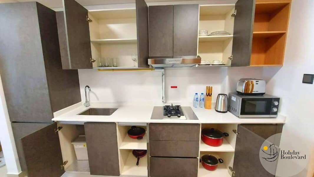 8 Kitchen cabinets and storage