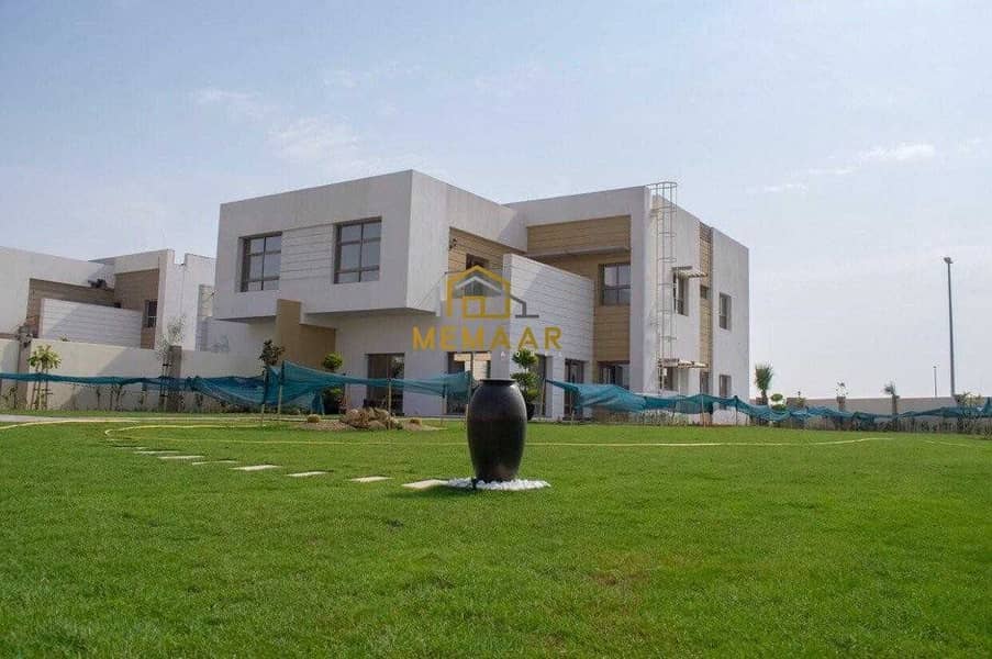 Villas for sale in Al Siouh area of 10,000 feet in installments over 25 years