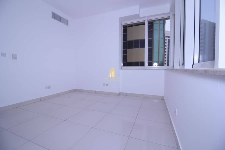 24 3 Bedroom apartment with wide park & road view | Prime location !