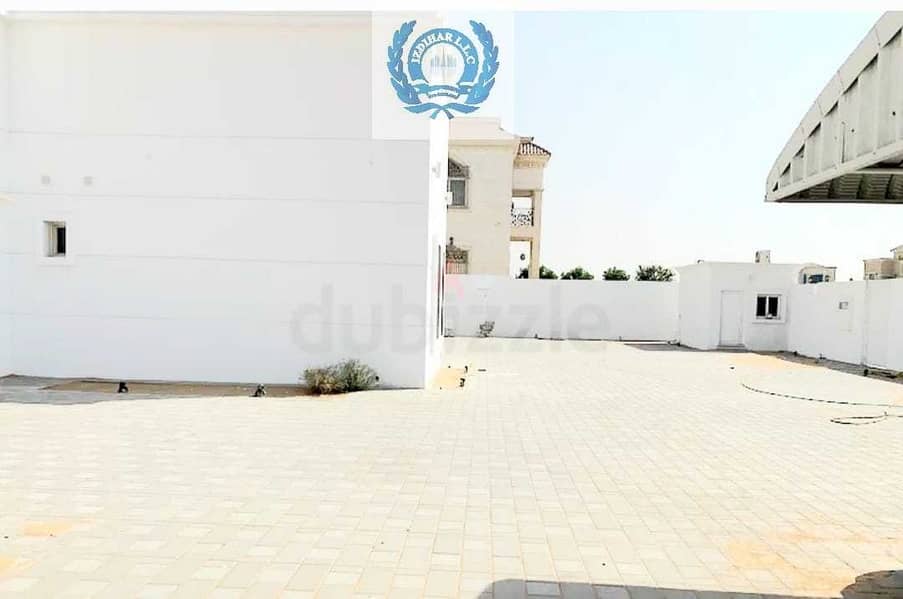 11 ?? Huge 5BHK Villa Available In Syouh Sharjah