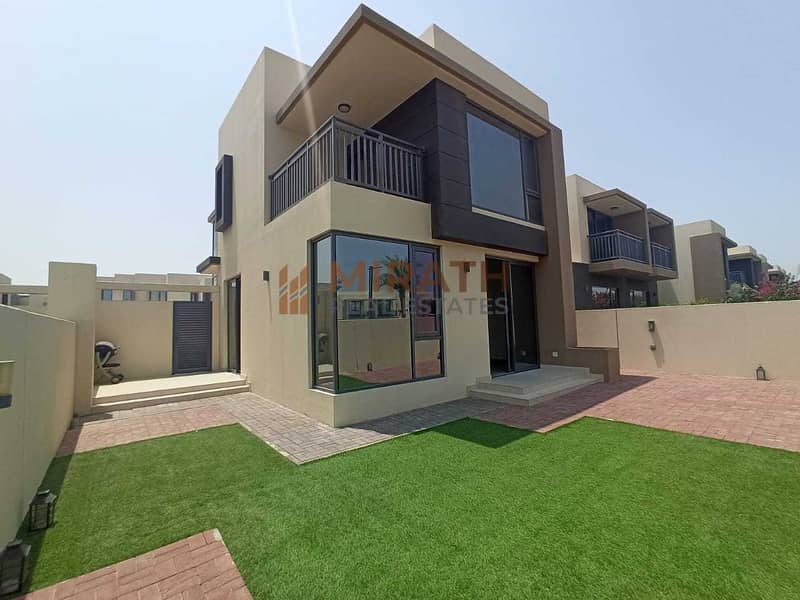 Very Close to Pool | 5BR + Maid's Room | Vacant Very Close to Pool | 5BR + Maid's Room | Vacant