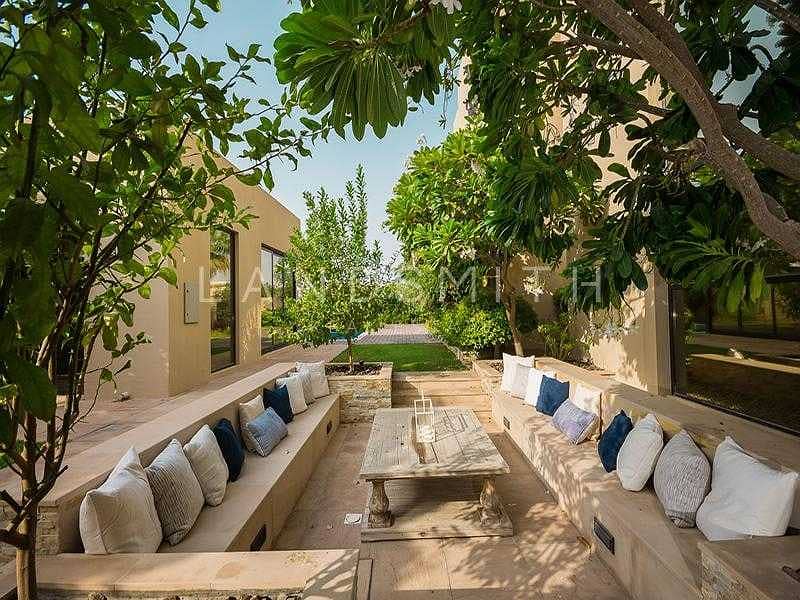 9 Gorgeous | Luxurious 5 BR Villa in Prime Location