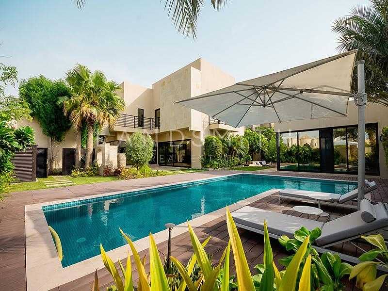27 Gorgeous | Luxurious 5 BR Villa in Prime Location