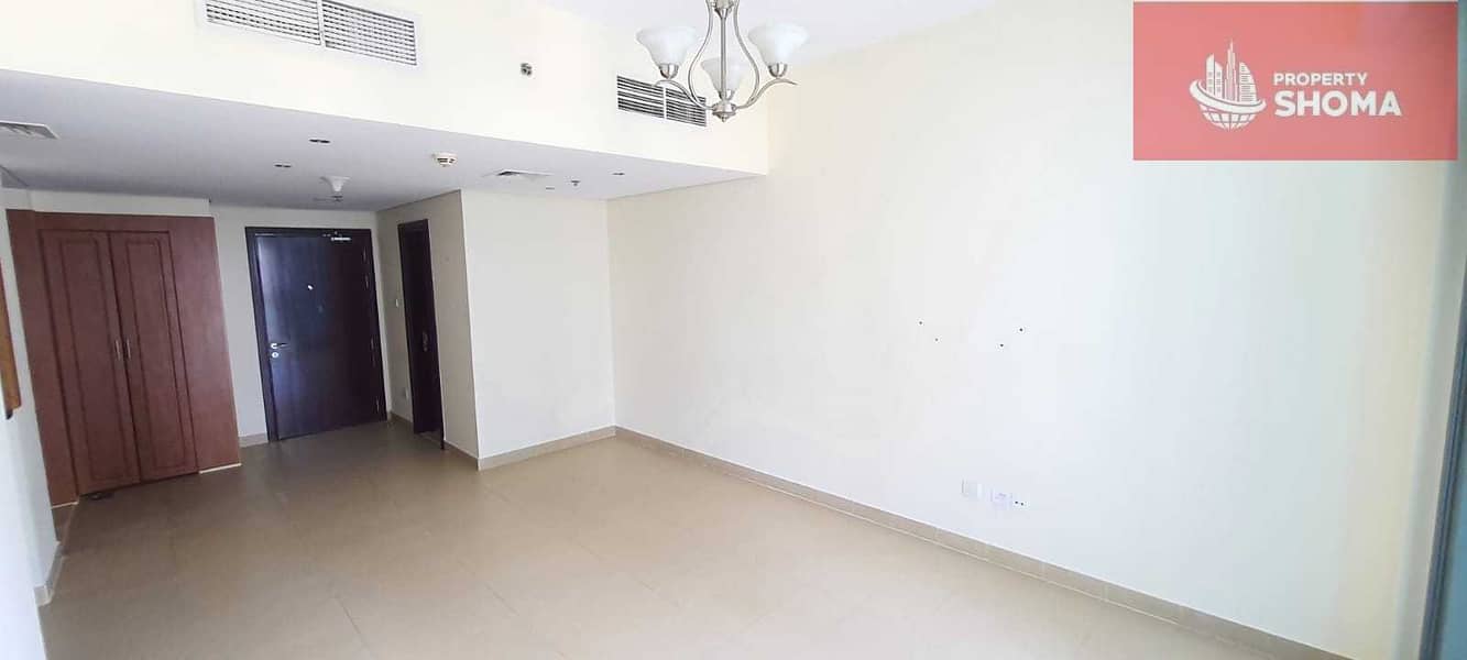 7 HOT DEAL & best Layout | unfurnished | lake view | JLT