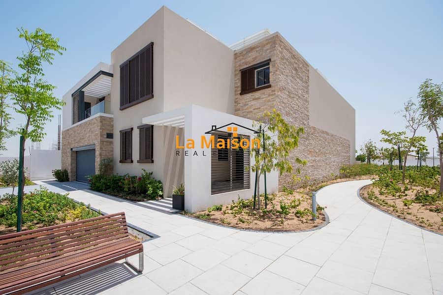 Modern bright 5bhk villa for sale in mohammed bin rashid city price is 17m