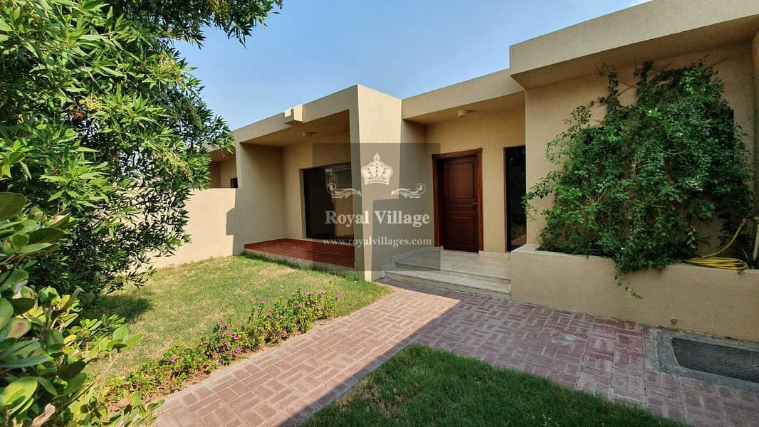 Spacious 3 Bedroom Villa For Rent in Jumeirah 03
